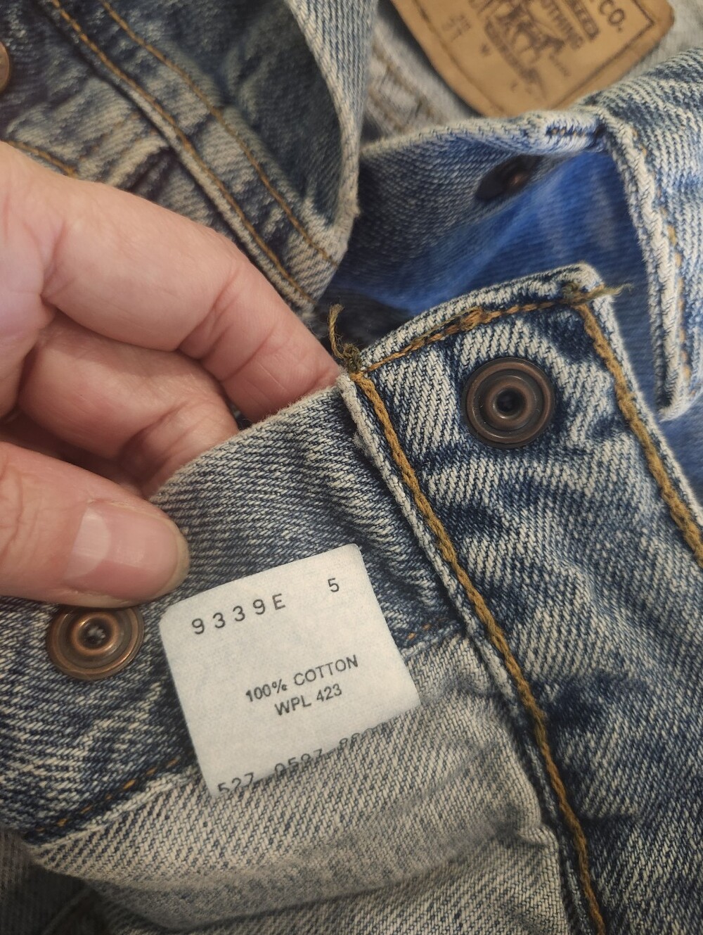Vintage 90's Kid's Levi's Denim Trucker Jacket 3T Made In USA Like New - Picture 5 of 7